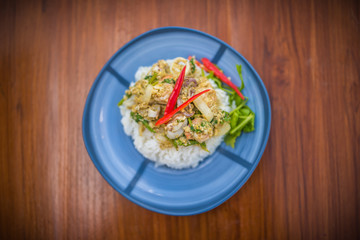 Thai food, Tha-le Pad Pong Khari, seafood fried with curry power and celery