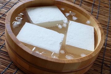 Fototapeta na wymiar 木綿豆腐