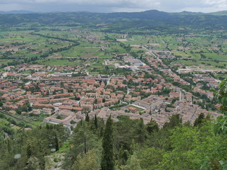 Obraz premium Gubbio - panorama dalla funivia per la basilica di Sant'Ubaldo
