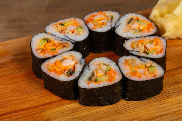 Roll with prawn and eel