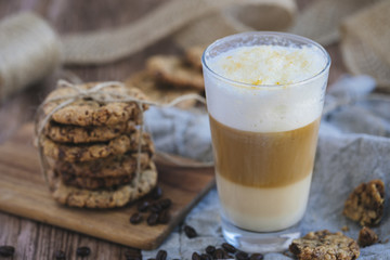 Cafe latte layered, with chocolate chip cookies