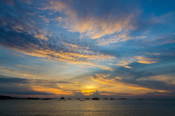 Naklejka na ściany i meble Beautiful sunset sky in Pattaya beach Thailand.
