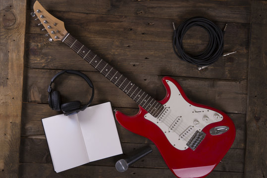 Electric guitar wallpaper with writing pad