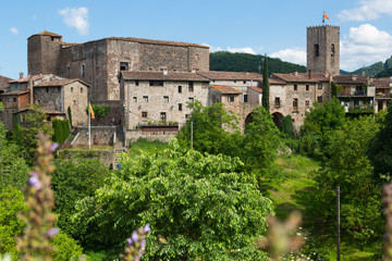 Fototapeta premium Сastle of Santa Pau, Garrotxa
