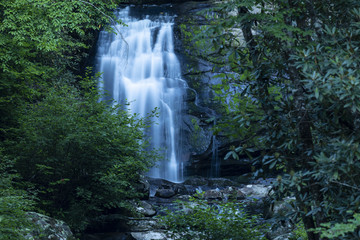 Obraz premium Waterfall In The Evening