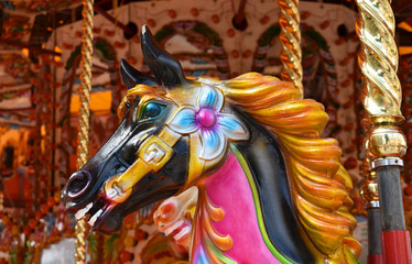 Fototapeta na wymiar carousel horse 