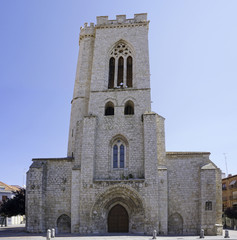 Fototapeta na wymiar Catholic Church of San Miguel in Palencia Spain