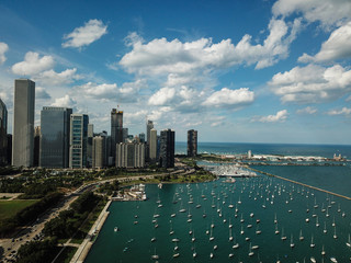 Naklejka premium Aerial Chicago bay buildings bridge 