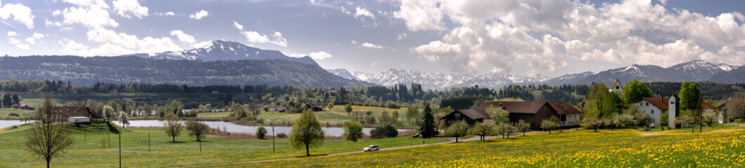 Panorama vom Niedersonthofener See mit den Allg&auml;uer Alpen