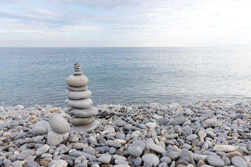 Strandpyramide am Mittelmeer