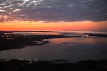 Fototapeta na wymiar Beautiful sunrise over Mingan in Quebec in Canada
