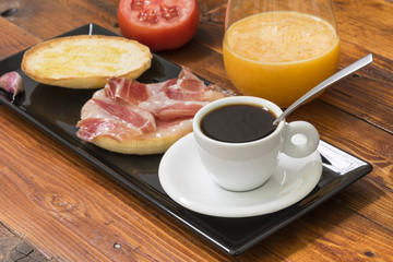 Café con 