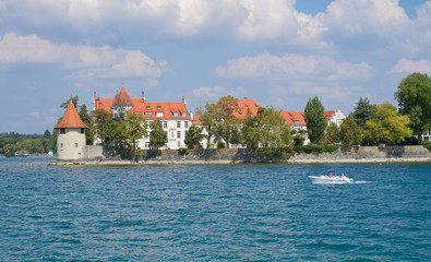Fototapeta na wymiar Blick auf Lindau am Bodensee