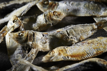 Small dried fishes 