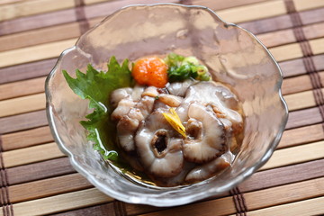 赤なまこの酢の物