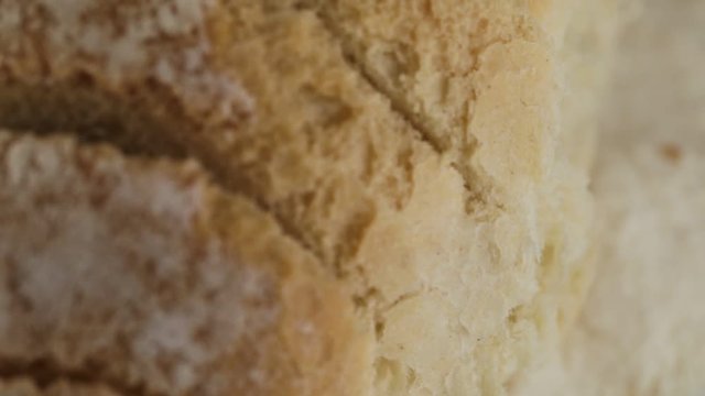 Pane affettato