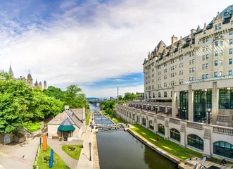 Fotobehang Kanaal Uitzicht op het Rideau Canal in Ottawa - Canada