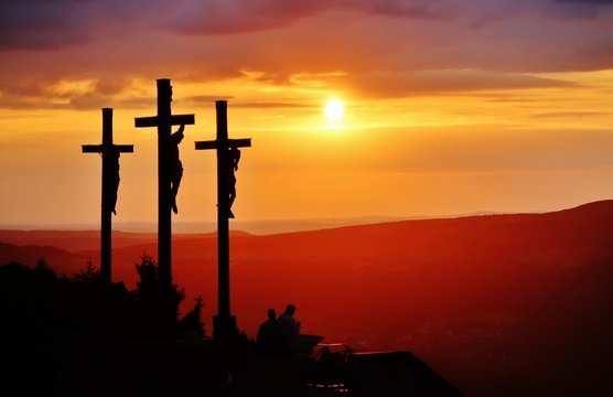 Sonnenuntergang am Kreuzberg, Rh&ouml;n