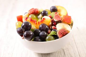 bowl of fruit salad