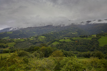 Paisaje nuboso en Asturias
