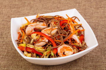 Soba noodle with prawn and vegeetables