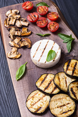Grilled brie or camembert