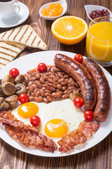 Healthy balanced english breakfast