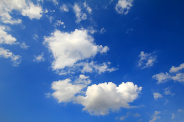 Obraz premium white cloud in the blue sky