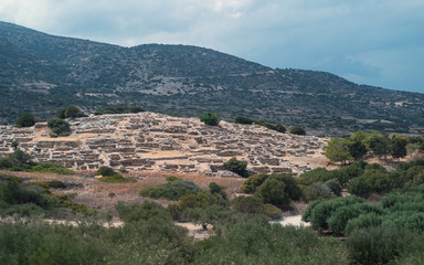 Fototapeta na wymiar Ancient minion palace of Gournia, Crete excavation history site ruins