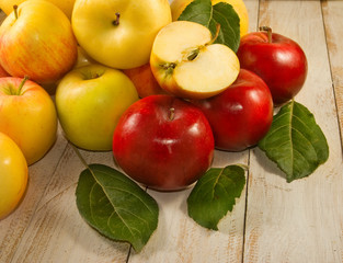 image of many ripe apples on table