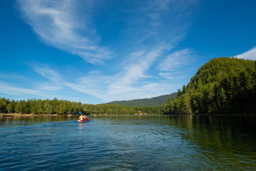 Природа, пейзаж, озеро, лодка , люди в лодке,