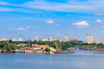 Obraz premium River cargo port in Kiev, Ukraine