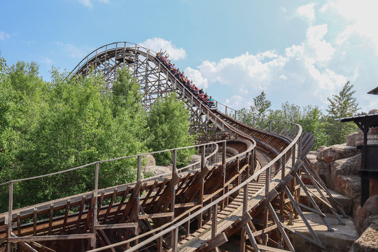 Achterbahn Freizeit Spass