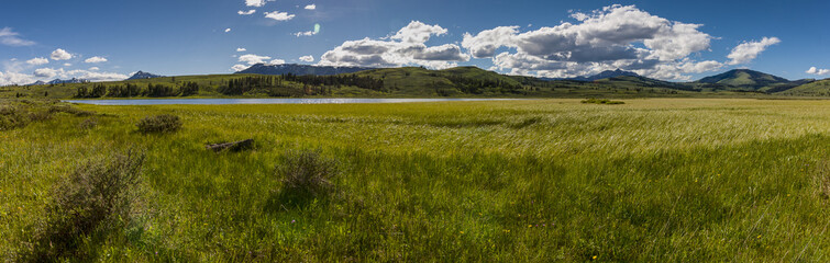 Obraz premium Jackson Lake and Grand Tetons in the Background