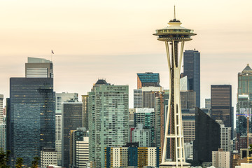 A Seattle skyline early in the morning