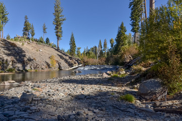 Fototapeta na wymiar Middle Fork of San Joaquin river Ansel Adams Wilderness, Madera county, California