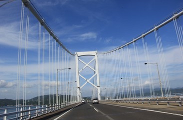 Fototapeta na wymiar 鳴門海峡に架かる「大鳴門橋」(兵庫県⇔徳島県)