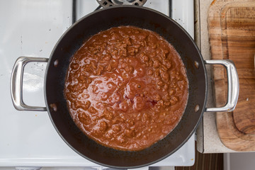 Red sauce with red meat bologna 
