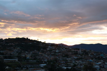 Fototapeta premium OCASO UN BELLO ATARDECER 