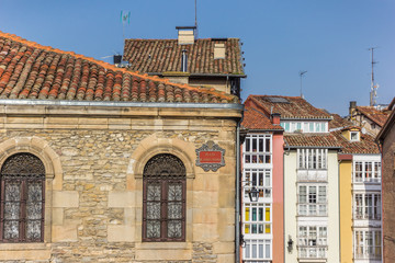 Obraz premium Colorful houses in the historic center of Vitoria Gasteiz, Spain