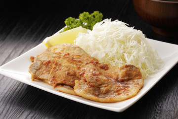 生姜焼き　Pork fried with ginger