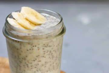 chia pudding with banana