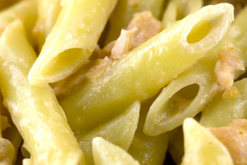Penne con salmone e panna