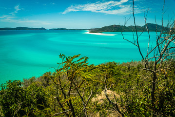 Whitehaven beach in the Whitsundays, turquoise ocean and sand bars