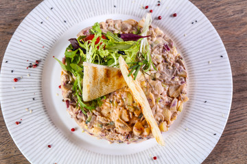 Salad with mushroom