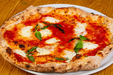 Pizza Margarita with cheese