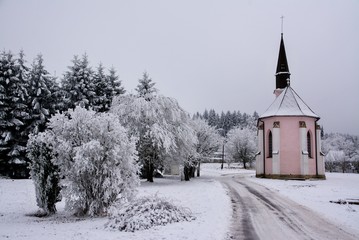 Fototapeta na wymiar Church in winter