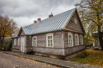 Fototapeta na wymiar TRAKAI / LITHUANIA - OCTOBER 10, 2016: Antique old house typical for Trakai city