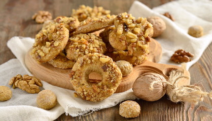 Whole wheat cookies with walnuts, homemade