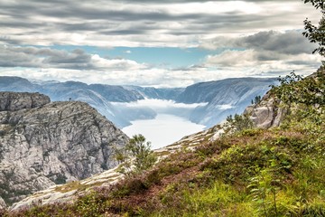 Obraz premium Aufstieg zum Preikestolen